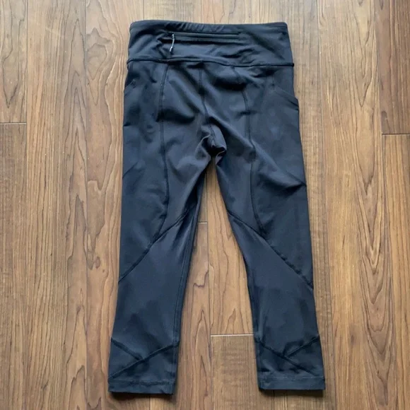 Lululemon Pace Rival Crop - Picture 7 of 10